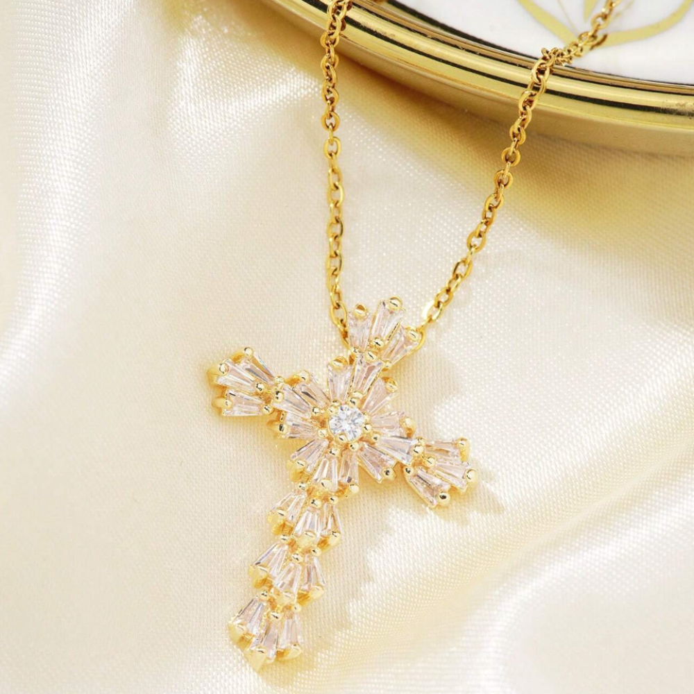 Proverbs Necklace - Gold / White Emeralds