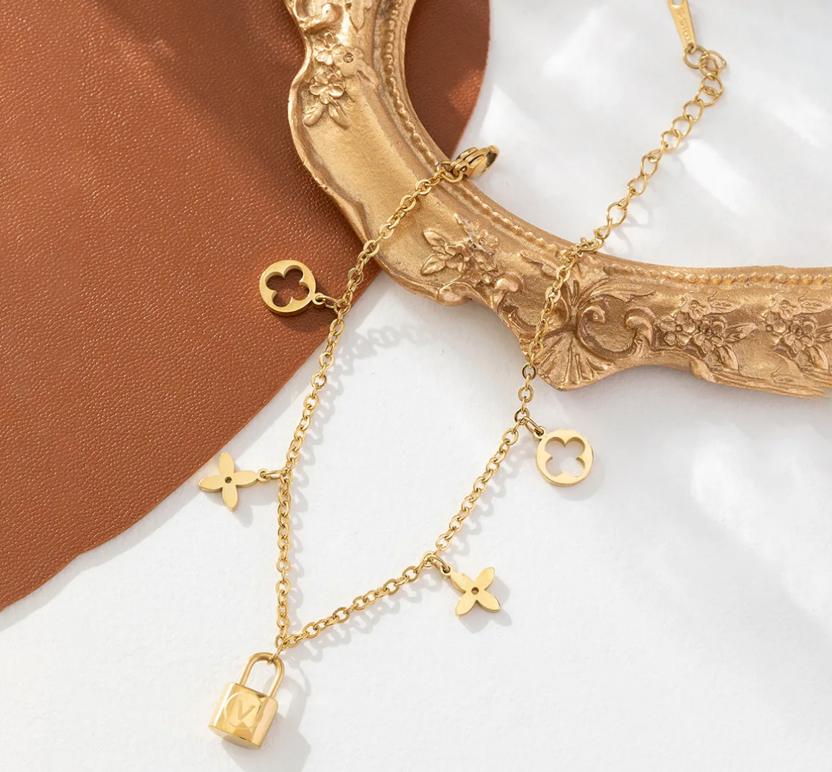 Beautiful Bracelet - Gold