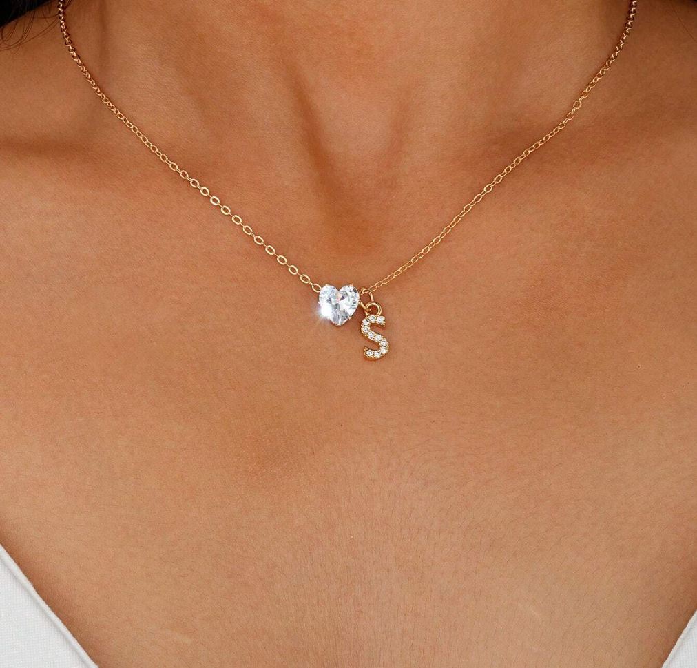 Anna Necklace - personalized letter with heart diamond