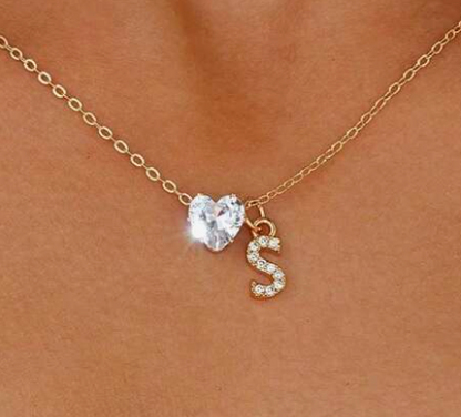 Anna Necklace - personalized letter with heart diamond