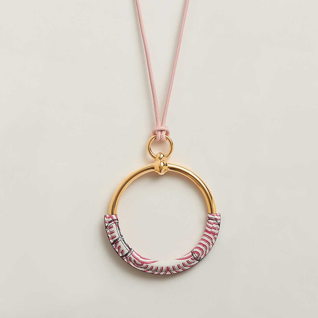 Helena Loop Necklace