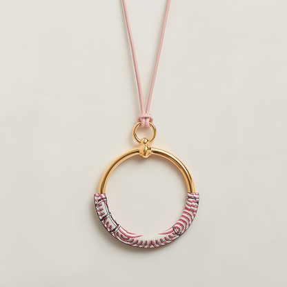 Helena Loop Necklace
